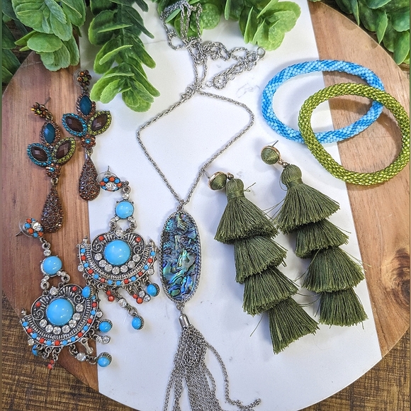 Boutique Jewelry - Boutique jewelry bundle